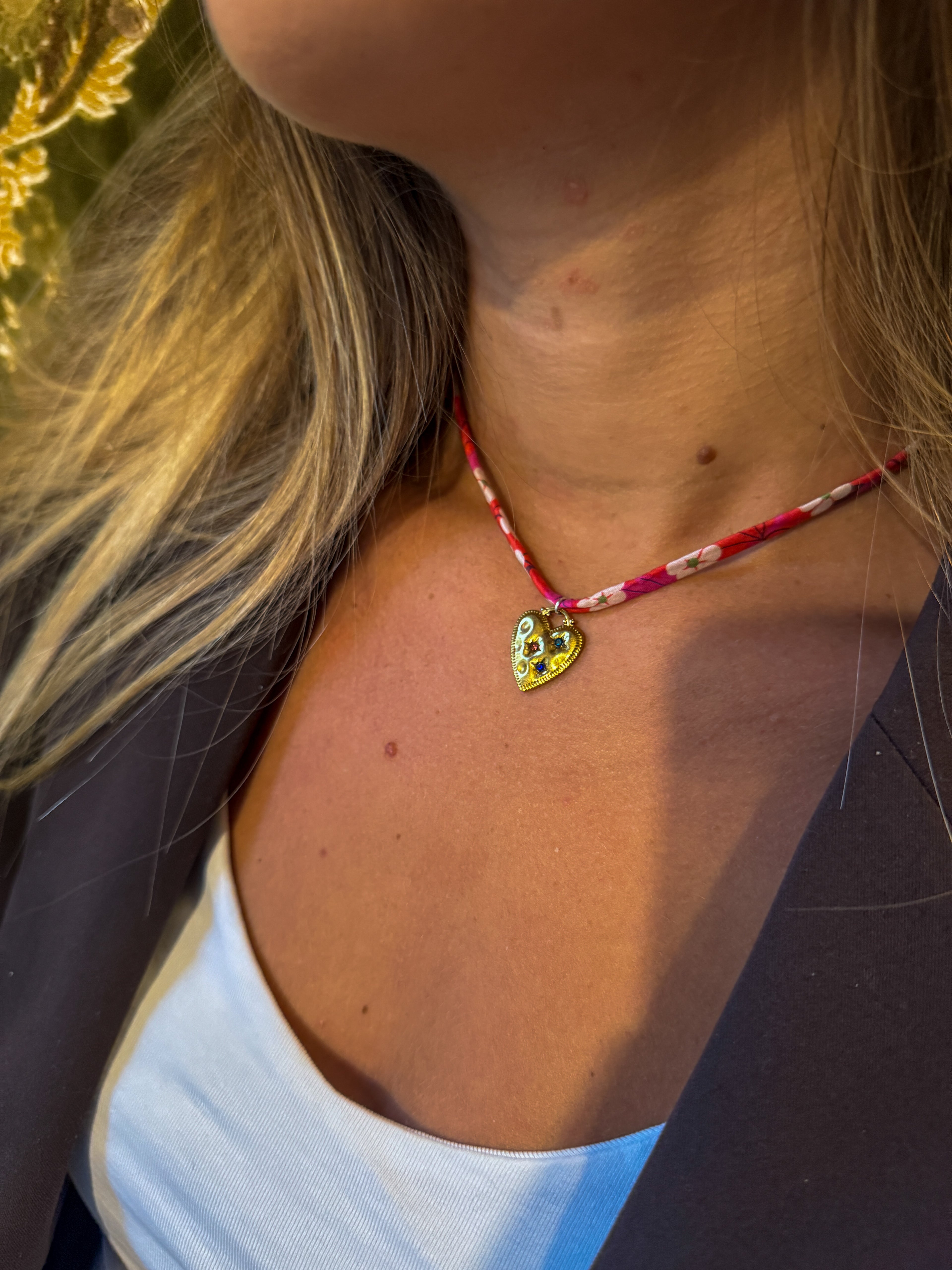 Collier Isabel